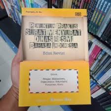 Otomatis si penulis surat akan belajar mengenai bahasa asing tersebut dan justru menambah kemampuan biasanya, ada alamat dan foto yang tertera di belakang buku lks dulu. Jual Buku Surat Menyurat Murah Harga Terbaru 2021