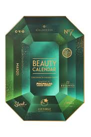 114 Best Beauty Advent Calendars For Christmas 2020 Hot Beauty Health In 2020 Christmas Packaging Design Graphic Design Posters Best Beauty Advent Calendar