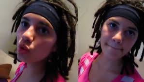 VIDEO: ¿Déjame ir por dónde? Así luce la joven que se convirtió en el tema  de un video popular ahora es modelo