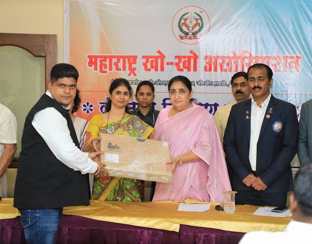 खो-खो असोसिएशनचे कामकाज होणार पेपरलेसउपमुख्यमंत्री सुनेत्रा पवारांच्या उपस्थितीत खो खो असोसिएशन बैठक उत्साहात