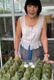 ชีวิตแม่ค้า ม้า อรนภา ยืนขายห่อหมกกลางสายฝนรอลูกค้า เผยแพร่: à¸Š à¸§ à¸•à¸• à¸­à¸‡à¸ª à¸¡ à¸² à¸­à¸£à¸™à¸ à¸² à¸‚à¸²à¸¢à¸« à¸­à¸«à¸¡à¸à¹ƒà¸™à¸§ à¸™à¸— à¸à¸™à¸•à¸à¸«à¸™ à¸