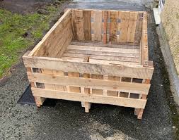 In this instructable i will show you how to build a couple of free raised bed boxes using pallet wood. Monwysyn On Twitter Diy Raised Garden Bed Using Pallets Gardening Vegetables Spring