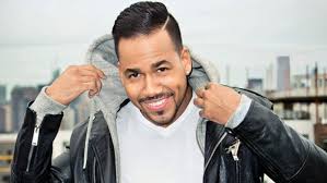 Últimas noticias, fotos, y videos de romeo santos las encuentras en el comercio. Romeo Santos Anuncio El Nacimiento De Su Hijo Con Esta Postal