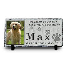 From garden stones to christmas ornaments, we have the right pet loss gifts available. Amazon Com Inspiragifts Custom Pet Memorial Stone Pet Remembrance Personalized Dog Or Cat Photo Slate Pet Supplies