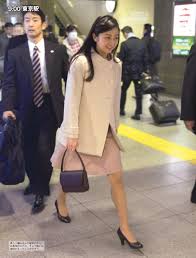 Princess Mako Kako おしゃれまとめの人気アイデア Pinterest Hiroshi Nakao ビジネススタイル 佳子様 ファッション