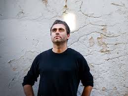 Pedro pinho est un réalisateur portugais né en 1977. A Fabrica De Nada Entrevista Exclusiva Com Pedro Pinho Papo De Cinema