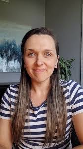 Dana Conrado's Instagram, Twitter & Facebook