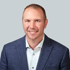 Donovan Nolan's Instagram, Twitter & Facebook