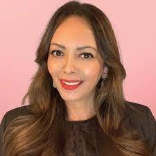 Ana Miric's Instagram, Twitter & Facebook