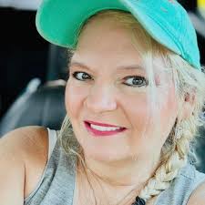 Any local bakeries in Panama City Beach, FL?