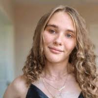 Amy Inge's Instagram, Twitter & Facebook