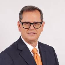 Esteban Rubio (@EstebanRubio77)