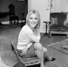 Renowned photographer terry o'neill recalls taking 'beautiful photos' with heavily pregnant actress sharon tate on a trip to london. How Did Sharon Tate Die The Haunting Details Of Sharon Tate S Murder