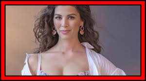 Balaton környéki vállalkozások termékein alapul „nánásiék, azaz ördög nóra és nánási pál nemrég megnyílt akarattyai delikátboltjának kínálata. Ordog Nora Megmutatta Magat Melltartoban Szep Kepet Osztott Meg Youtube