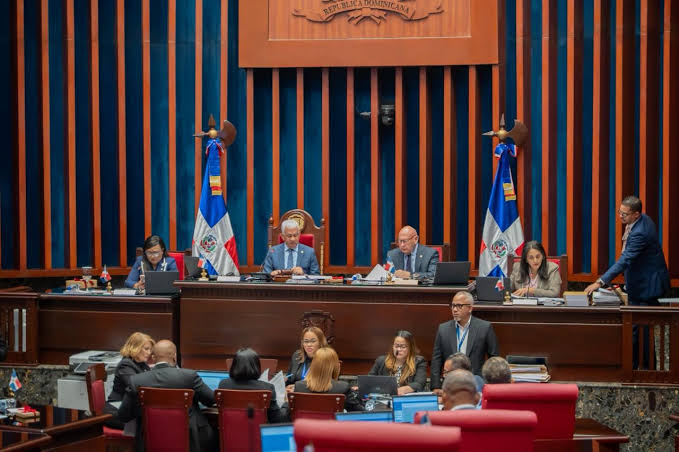 Senado retoma proyecto que busca frenar proliferación de bancas y endurecer sanciones contra operaciones ilegales