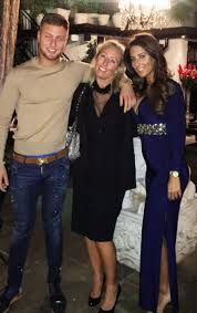 Lauren started living with her dad (and his girlfriend julie) at the age of 4. Towie Stars And Their Siblings Ok Magazine