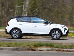 2021 hyundai bayon breaks cover to explore the urban jungle. Hyundai Bayon Fahrbericht Autoguru At