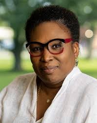 Barbara Foos's Instagram, Twitter & Facebook