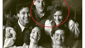 Wilhelm (volker bruch), überzeugter soldat der wehrmacht, friedhelm (tom schilling), sein weniger. Unsere Mutter Unsere Vater Ein Liebespaar Ist Echt