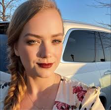 Anyone doing family pictures in the evening or weekends if so how much??