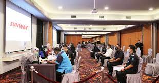 Sunway pyramid convention centre and sunway mentari business park are also within half a mile (1 km). Sunway Pyramid Convention Centre To Be Used As Vaccination Centre