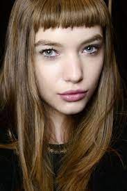 Types Of Bangs Hairstyles And Which Ones Are Best For You Langhaarfrisuren Stirnfransen Lange Haare Langhaarfrisuren Mit Pony