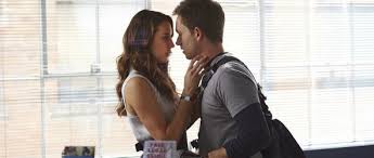 De son côté, patrick j. Pretty Little Liars Troian Bellisario Ist Schwanger