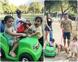 Como te mencionamos, fue la propia daniela colett la que confirmó el quiebre con eduardo vargas en su cuenta de instagram, esto luego de aburrirse de que gran parte de sus seguidores le preguntara constantemente si seguía o no con el futbolista. Footballers Wags Kids Eduardo Vargas Daniela Colett Antonella And