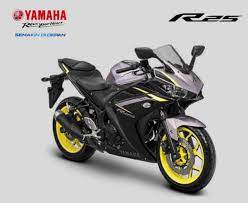 We are back with the 5th episode of what's the price series. 2018 Yamaha R25 Gets New Colours While India Awaits R3 Bs4