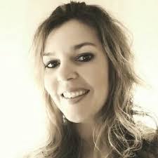 Nicole Rizer's Instagram, Twitter & Facebook