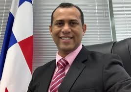 The panama student visa program allows foreign students to obtain legal residency in panama under the condition that they will be living in panama for educational purposes, such as attending a panamanian university. First Panamanian Ambassador To Australia Discusses Bilateral Opportunities
