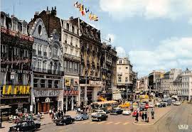 Bienvenue Grand Place De Lille Dans Les Annees 1950 1960 Lille Ville Ville Francaise Lille