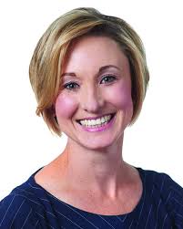 Janet Hewitt's Instagram, Twitter & Facebook