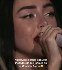 Nicki Nicole canta Boquitas Pintadas en el Movistar Arena