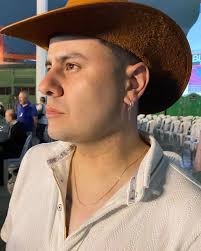 Jonathan Vélez Muñoz (@jonathanvelezm) • Instagram photos and videos