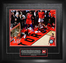 Mark blinch's iconic shot of leonard watching the ball fall through the net claimed the top prize in the sports, singles category of this year's world press photo contest. Raptors Kawhi Leonard Close Up Unsigned Game 7 Buzzer Beater Vs Philad Shop Realsports Welcome To The Team Raptors