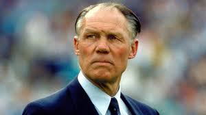 Voor nieuws en ondersteuning van het nederlandse voetbal. France Football Vindt Rinus Michels Beste Coach Aller Tijden Nos