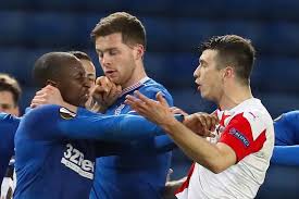 In diesem video zeige ich euch, wie ihr eure kamera als webcam nutzen könnt bzw. Bilderstrecke Zu Glasgow Rangers In Europa League Rassismusvorwurf Und Schlage Bild 1 Von 2 Faz