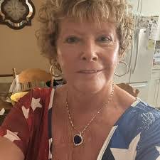 Donna Stilson's Instagram, Twitter & Facebook