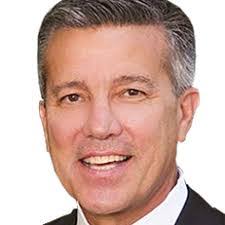 Thomas Chimento's Instagram, Twitter & Facebook