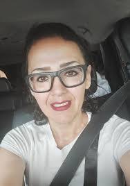 Karissa Holmes's Instagram, Twitter & Facebook