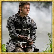 Ivar decided to pull back his forces without engaging the english and returned to york. Vikings Axt Von Ivar Dem Knochenlosen Waffenmeister