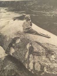 Photo Supplied By Kutchaartsdesign Annie Wonga Respected Aboriginal Elder Of Babinda Boulders North Queensland Photo Supplies Aboriginal Aboriginal Art