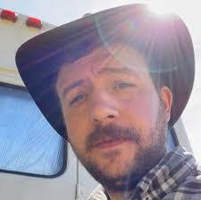 Janet Hott's Instagram, Twitter & Facebook