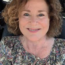 What are some activity recommendations for a girls' trip to Folly Beach, SC?