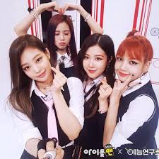 Member blackpink, rose, mengungkapkan bahwa dirinya sangat gugup menjelang rilisnya film dokumenter ini. Foto Biodata Fakta Tentang Black Pink Foto Biodata Fakta Lengkap Tentang Black Pink