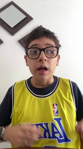 Llego a la disco vestido de Jordan 😎