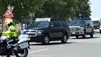 Dutch police escorting US Secret Service convoy for NATO ... - YouTube