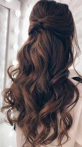 43 Superbe Demi Moitie Coupes De Cheveux Vers Le Bas In 2020 Long Hair Styles Down Hairstyles Hair Styles