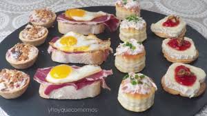 Un relleno consistente y rico es pechuga de pollo a la plancha picadita con mermelada de pimientos rojos. Canapes Faciles Y Rapidos Aperitivos De Navidad Y Fiestas Youtube